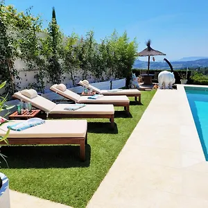 Bed & Breakfast Le Nid Bleu Le Beausset