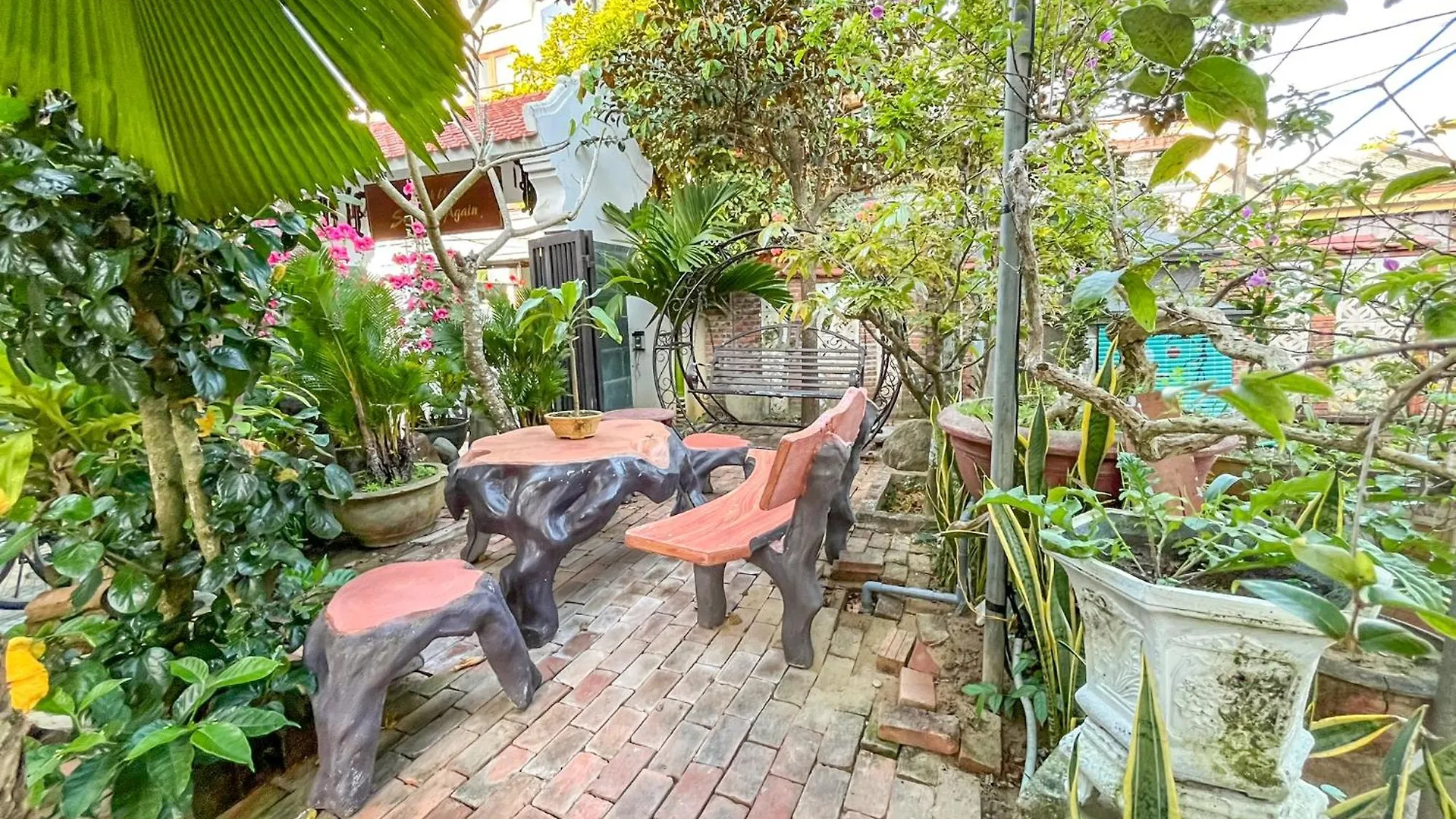 Trendy Life Villa Hoi An Vietnam